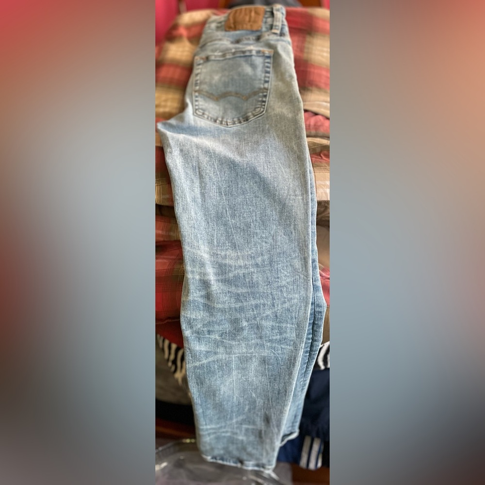 Men’s American Eagle flex jeans